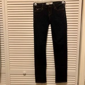 Women’s Hollister Jeans Size: 5R